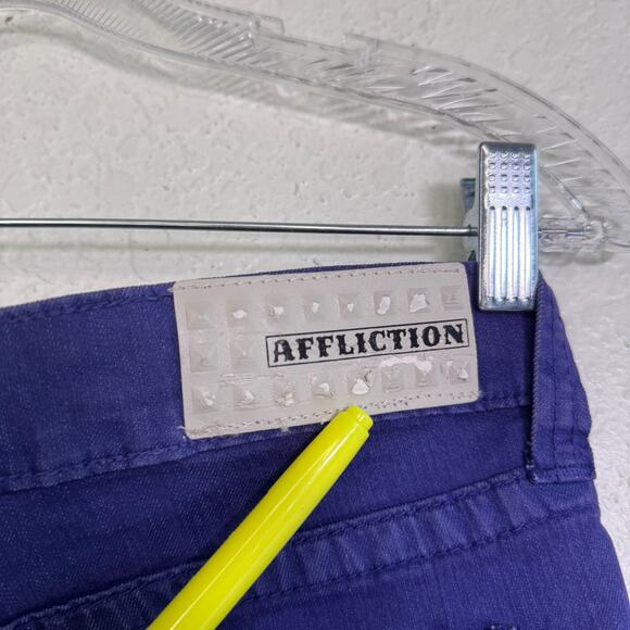 Affliction Shorts Womens size 30 Vikki Studded Cut Off Y2K Punk Grunge NEW - Picture 9 of 13